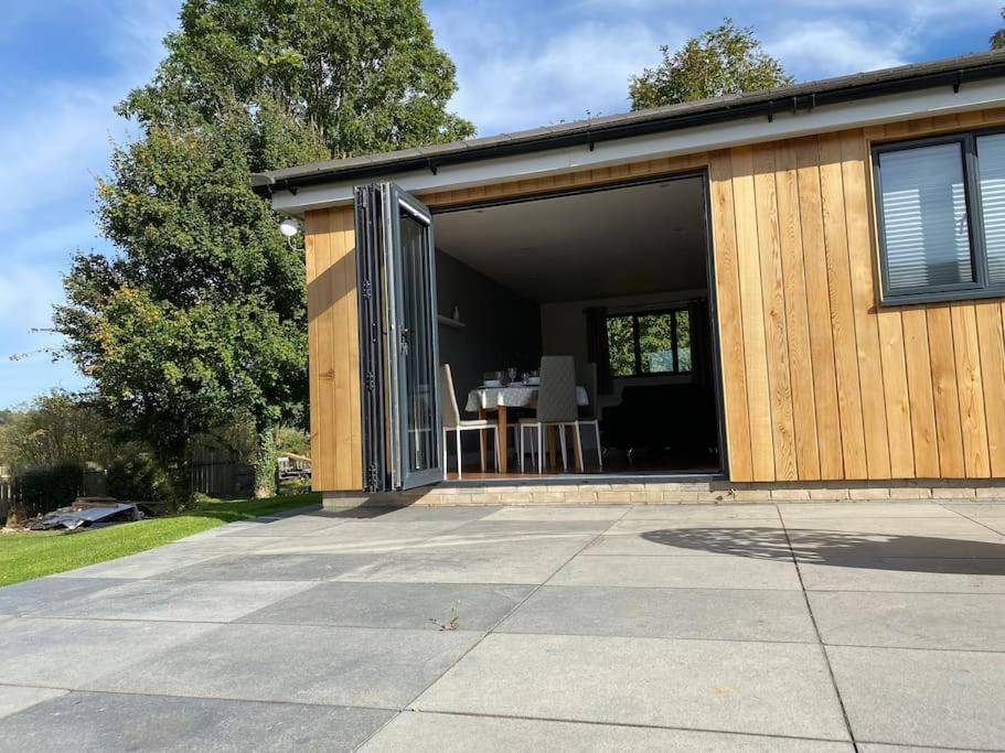 Cedar Garden Cottage East Chinnock Exterior photo